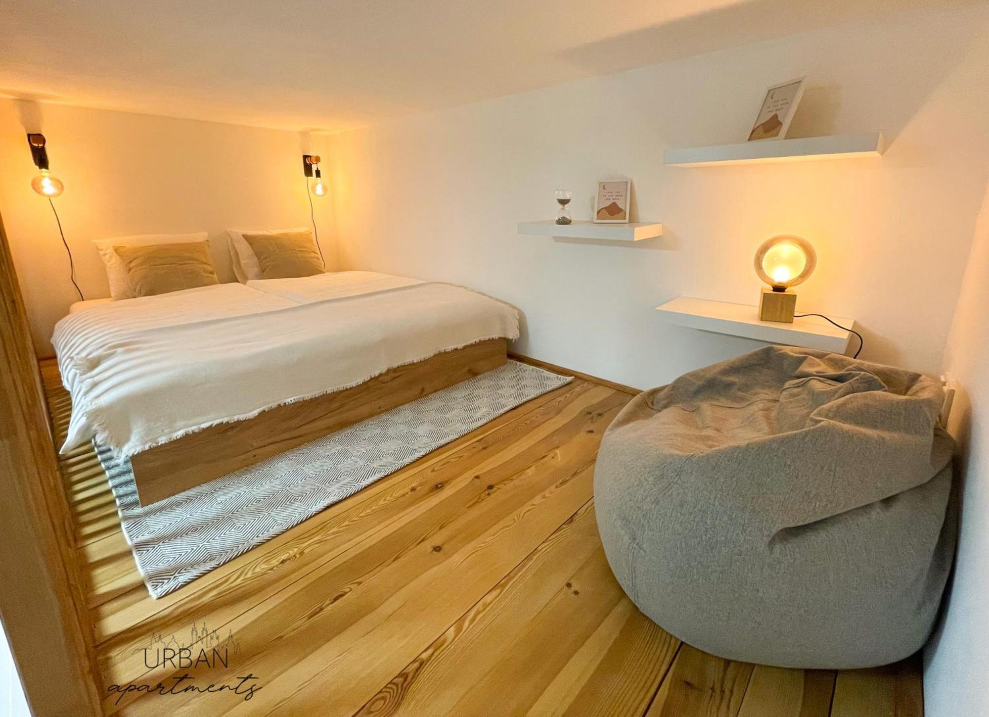 Loft Maniny By Urban Apartments Praga Zewnętrze zdjęcie