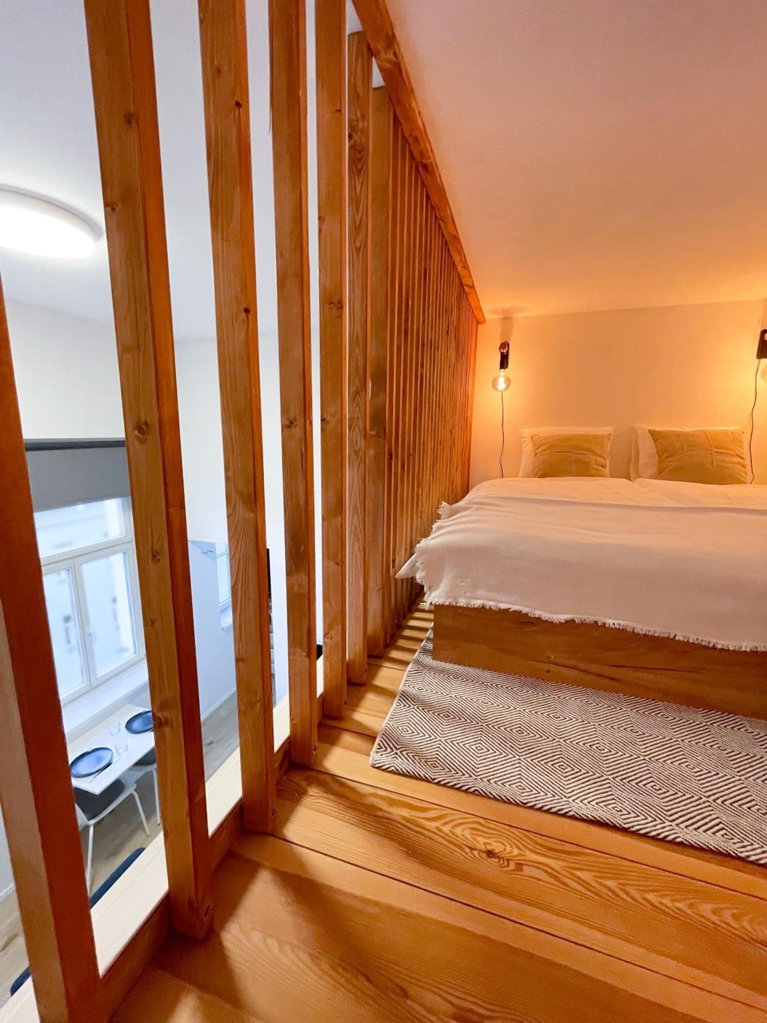 Loft Maniny By Urban Apartments Praga Zewnętrze zdjęcie