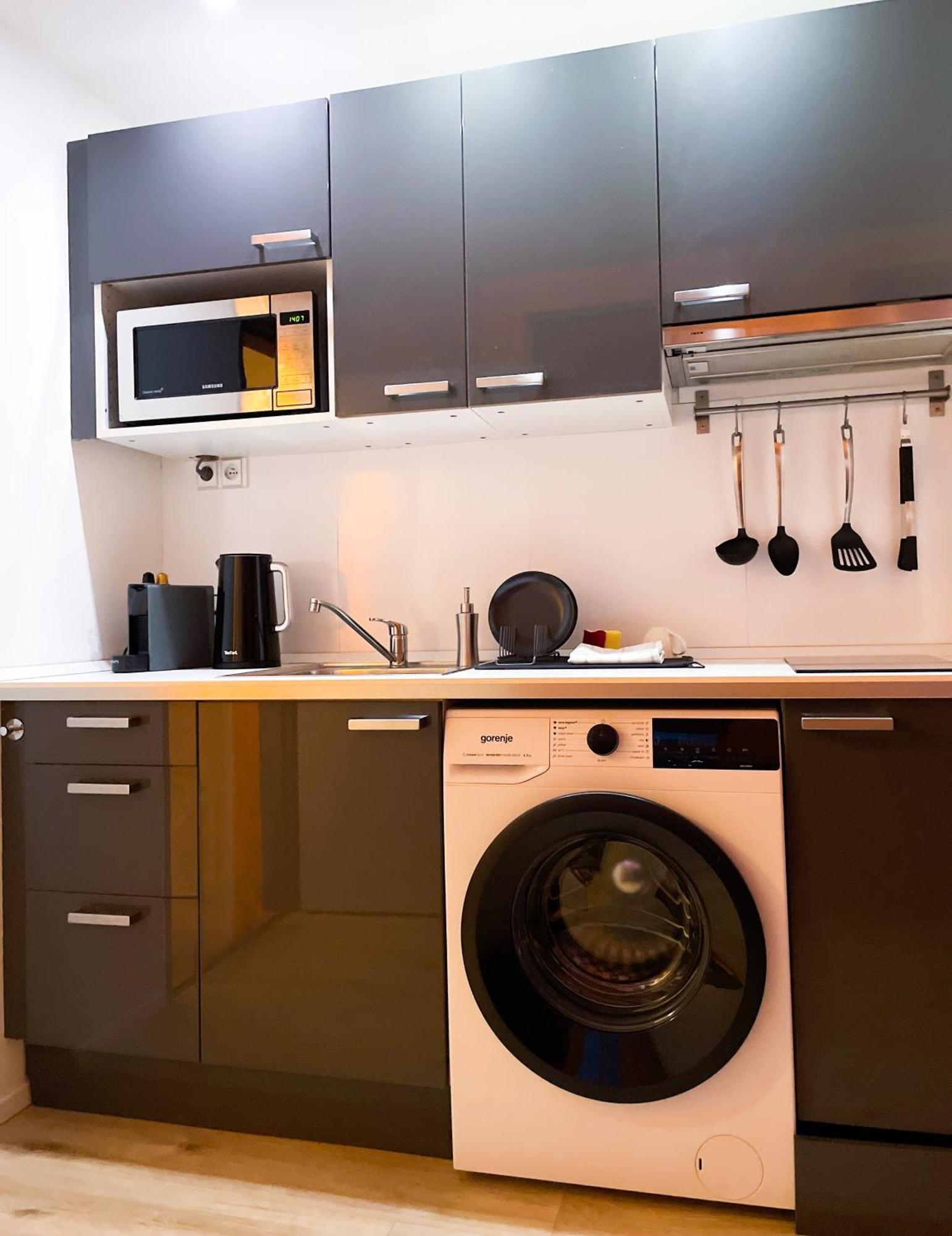 Loft Maniny By Urban Apartments Praga Zewnętrze zdjęcie