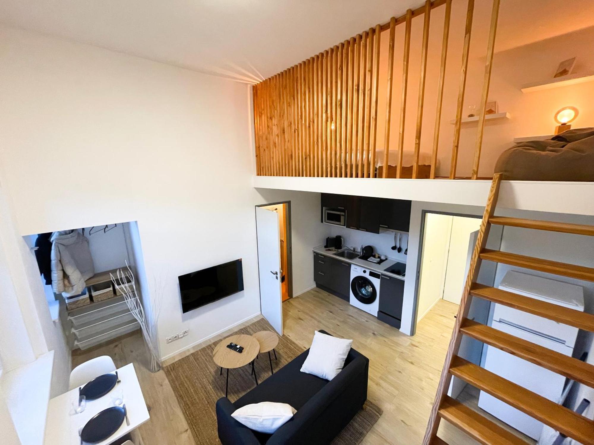 Loft Maniny By Urban Apartments Praga Zewnętrze zdjęcie